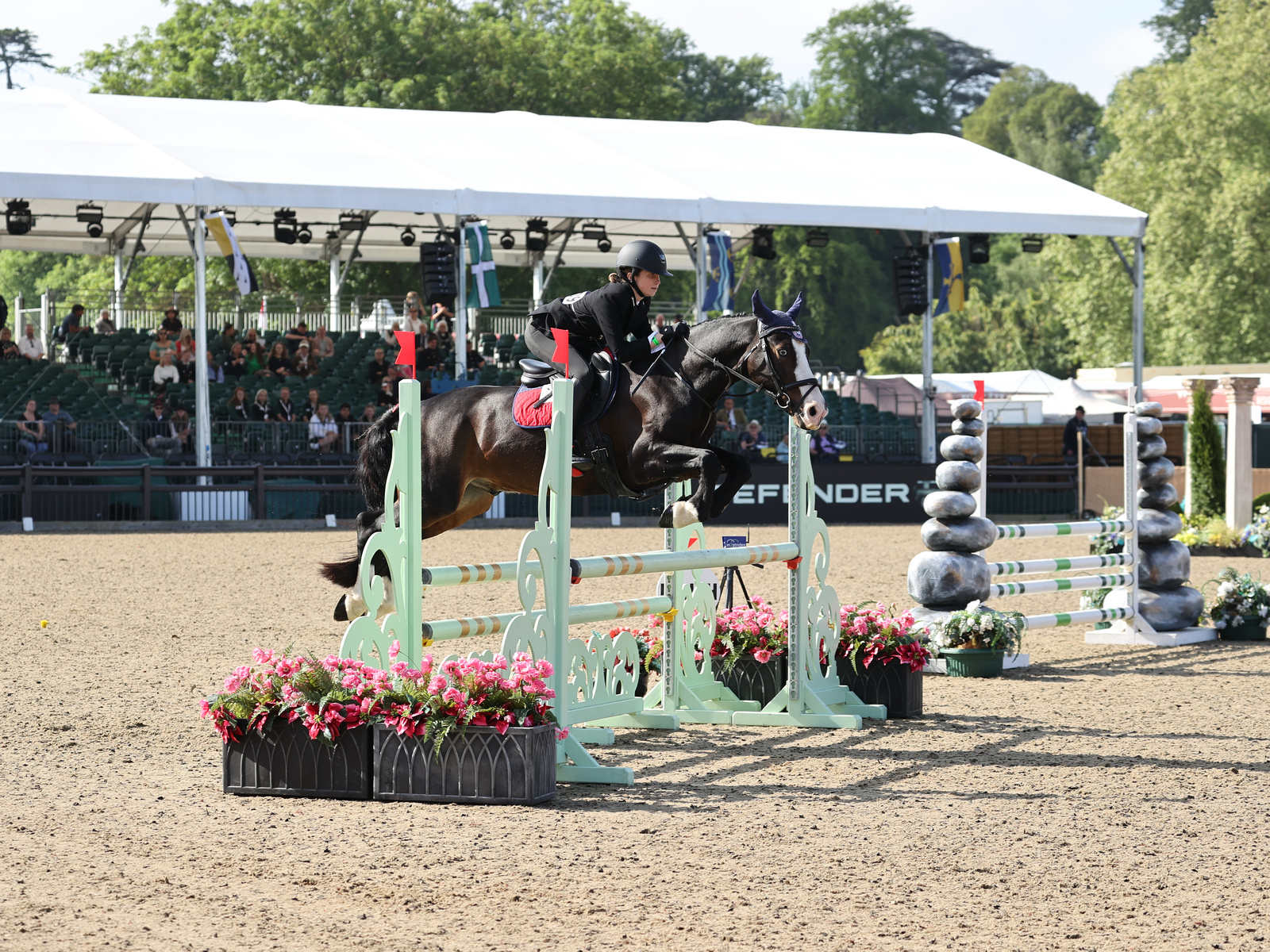 College Equestrian Team flies Pangbourne Flag at Platinum Jubilee Royal Windsor Horse Show